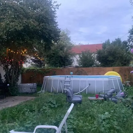 Maison Avec Piscine Et Spa. Châtenay