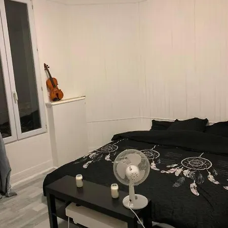 Prázdninový dům Maison Avec Piscine Et Spa. *